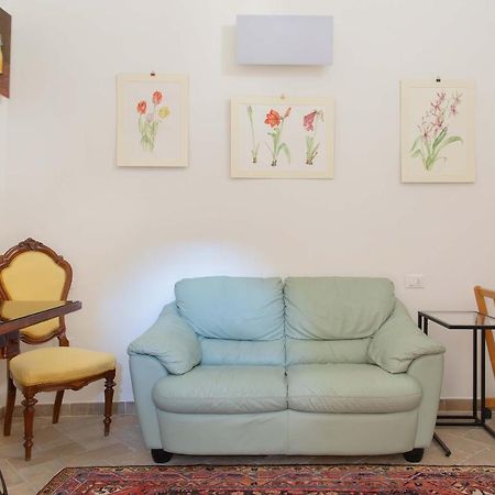 Residenza Storica: La Suite Del Grifo L'Aquila Ngoại thất bức ảnh